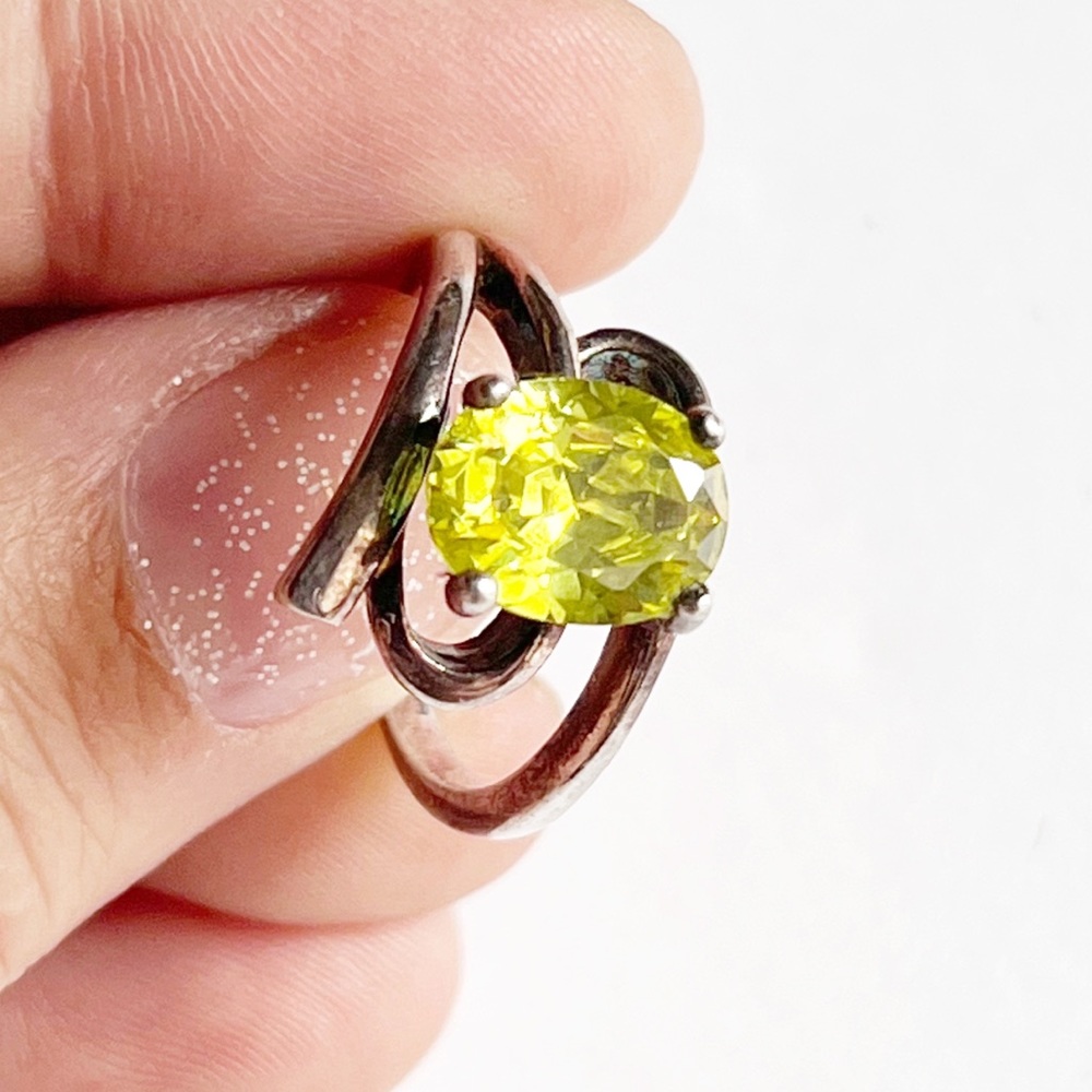 Sterling Silver 925 Ring Faux Peridot 7 1/4